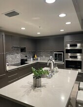 7661 NW 107th Ave in Doral, FL - Building Photo - Building Photo