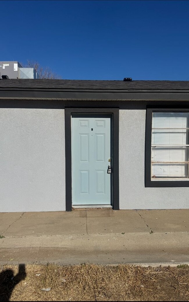 property at 206 N Mississippi St