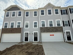 102 Red Willow Dr in Reynoldsburg, OH - Building Photo - Building Photo