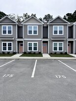 175 Loren Rd in Hubert, NC - Building Photo