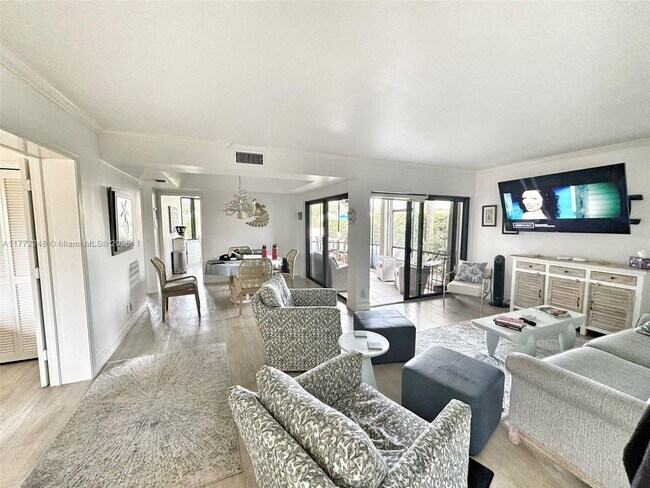 16997 Waterbend Dr in Jupiter, FL - Foto de edificio - Building Photo