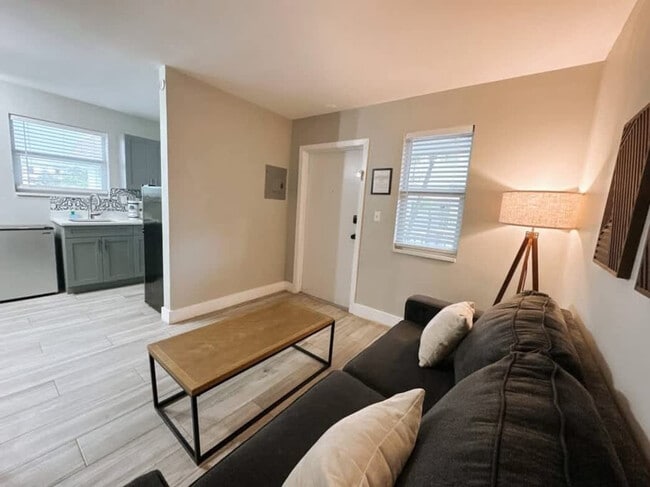 50 Davie Blvd, Unit SI FL2-ID1504007P in Fort Lauderdale, FL - Foto de edificio - Building Photo