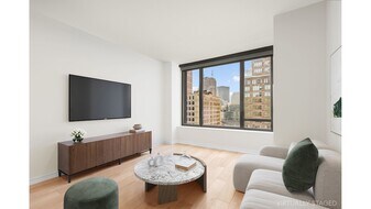 111 Varick St, Unit 5-D in New York, NY - Building Photo