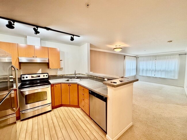 621 5th Ave N in Seattle, WA - Building Photo - Building Photo