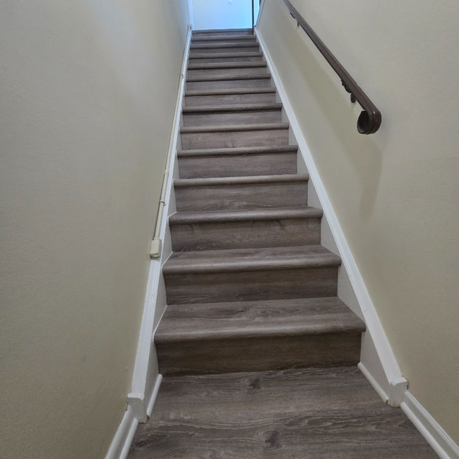 589 Wrensong Rd, Unit B in Yardley, PA - Foto de edificio - Building Photo