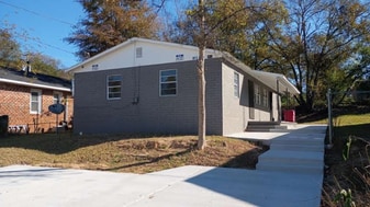 2410 Mason St in Macon, GA - Building Photo