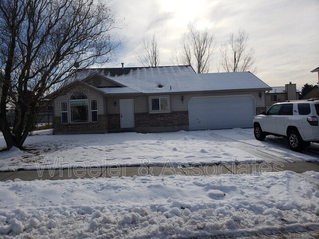 property at 3763 W 4525 S
