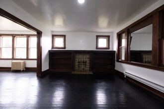 1022 Kenneth Ave in New Kensington, PA - Foto de edificio - Building Photo