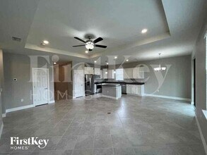 2535 Marton Oak Blvd in North Port, FL - Building Photo - Building Photo