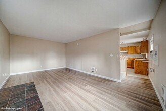 104 N Colville Rd in Deer Park, WA - Building Photo - Building Photo