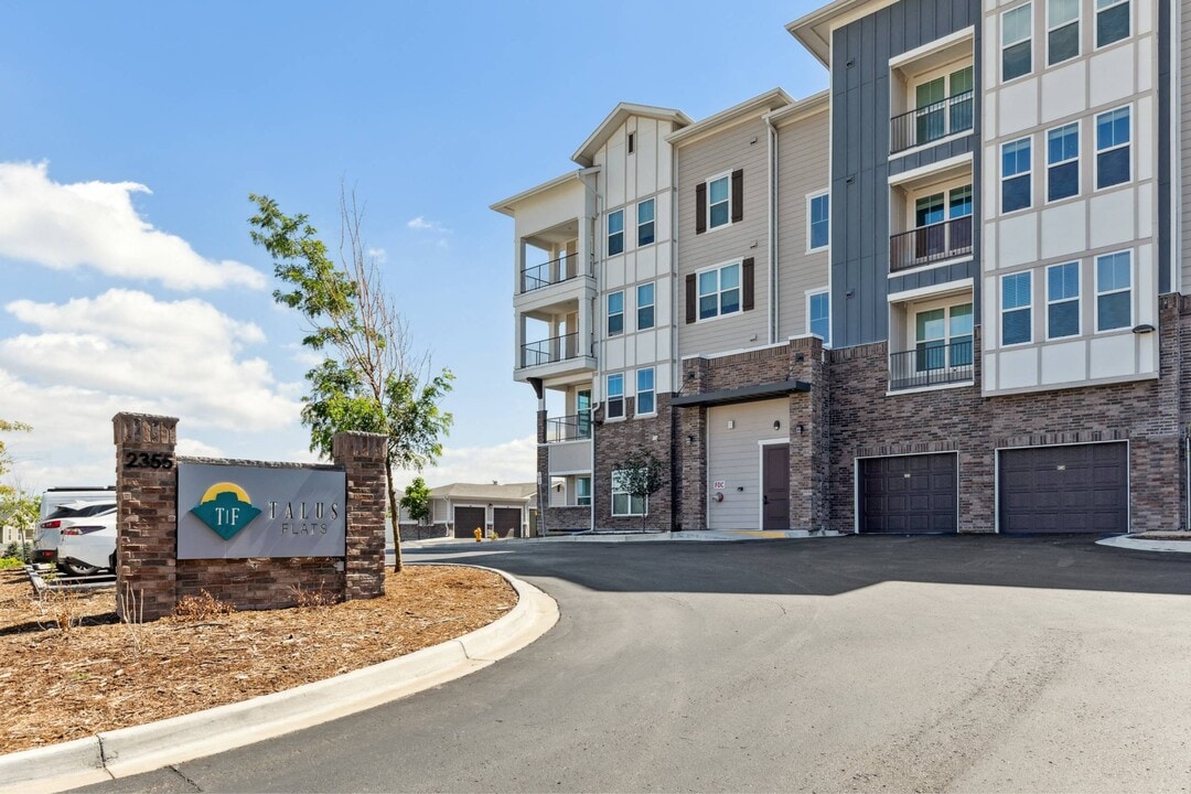 Talus Flats in Castle Rock, CO - Foto de edificio