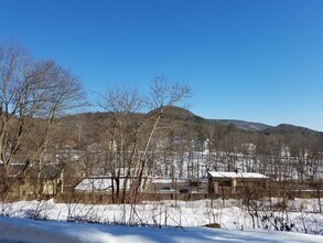 143 Railroad Ave in Great Barrington, MA - Building Photo - Building Photo
