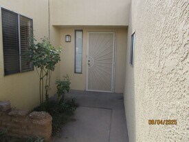4929 Osuna Pl NE in Albuquerque, NM - Building Photo