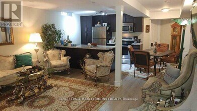 61 Nightstar Dr in Richmond Hill, ON - Building Photo - Building Photo