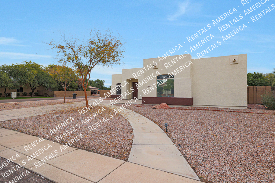 885 W Caroline Ln in Chandler, AZ - Building Photo