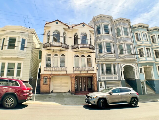 1221 Vallejo St. in San Francisco, CA - Building Photo - Building Photo
