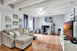 1586 Shaker Cir in Wellington, FL - Building Photo - Building Photo