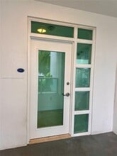 7918 Harbor Island Dr in North Bay Village, FL - Building Photo - Building Photo