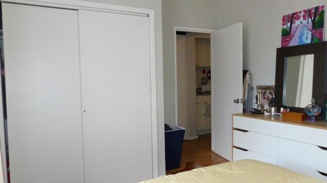 293 Central Prk W in New York, NY - Building Photo - Building Photo