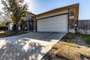11902 Mulberry Creek in San Antonio, TX - Building Photo