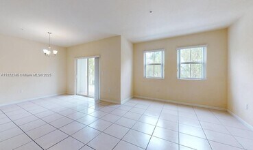 8960 NW 97th Ave in Doral, FL - Building Photo - Building Photo