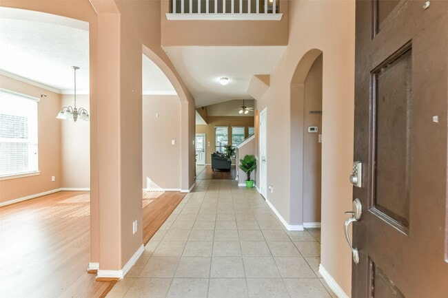 2889 Flower Creek Ln in Dickinson, TX - Building Photo - Building Photo