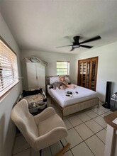 4902 SW 102nd Ave in Miami, FL - Building Photo - Building Photo