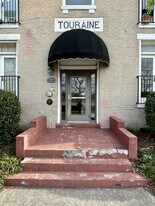 3020 Colonial Ave in Norfolk, VA - Building Photo