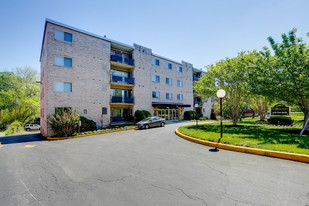 Canterbury House in Baltimore, MD - Building Photo