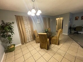 1011 Barley Dr in Hinesville, GA - Foto de edificio - Building Photo