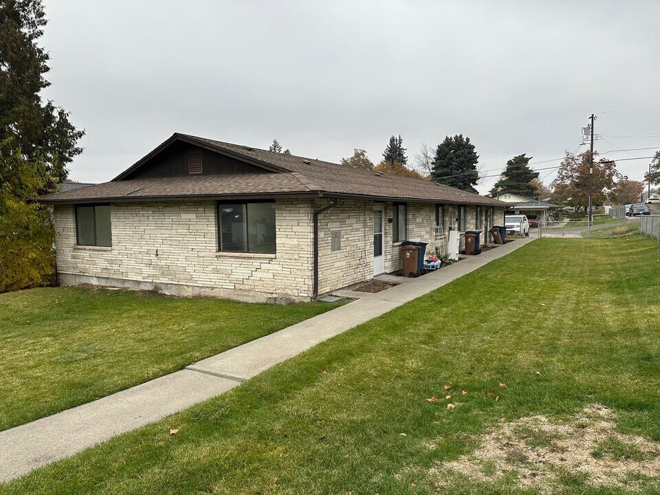 1005-1005 N Pittsburg St in Spokane, WA - Building Photo