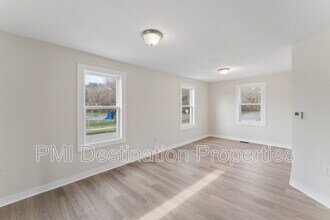 247 Shadyside Ave in Bonner Springs, KS - Building Photo - Building Photo