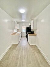 2334 Oak St in Santa Monica, CA - Building Photo - Building Photo