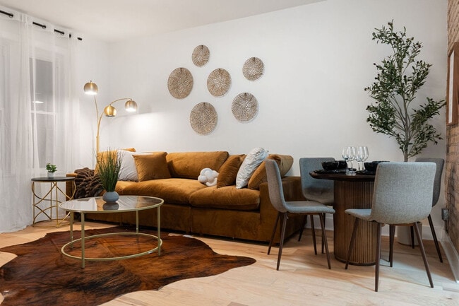 property at 618 W Patterson Ave