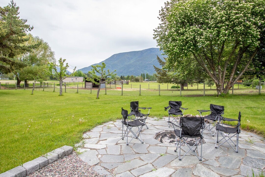 592 Homestake Trail in Columbia Falls, MT - Building Photo