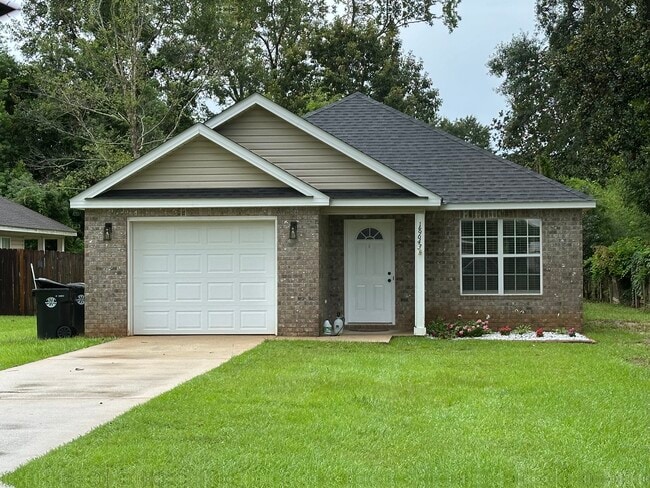 property at 18643 E Hammond St