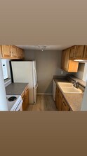 7140 Waterside Dr in Tampa, FL - Building Photo - Building Photo