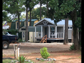 RV Park in Jacksonville, TX - Building Photo - Building Photo