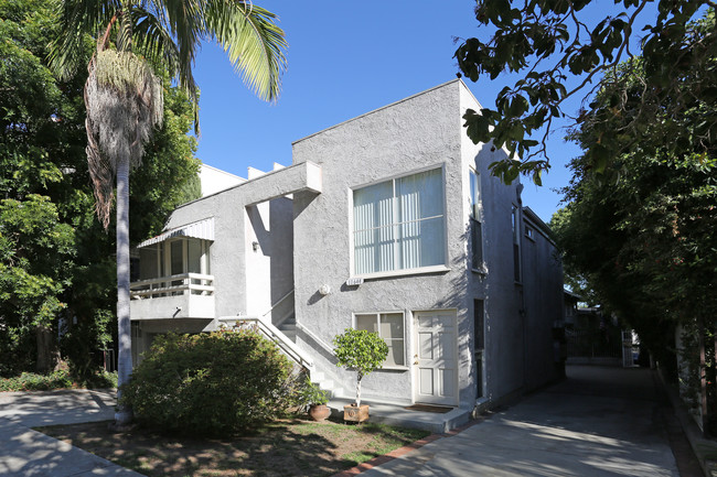 11644 Montana Ave in Los Angeles, CA - Building Photo - Building Photo