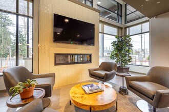 Four Corners Apartments in Everett, WA - Foto de edificio - Building Photo