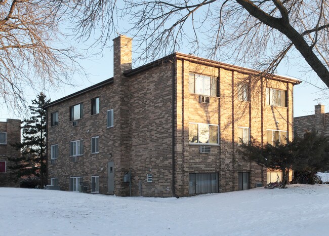 1175 Boxwood Dr in Mount Prospect, IL - Building Photo - Building Photo