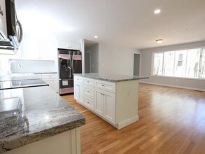 56 Overlook Dr in Framingham, MA - Building Photo - Building Photo