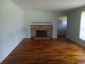 1115 Zoschke Rd in Benton Harbor, MI - Building Photo - Building Photo