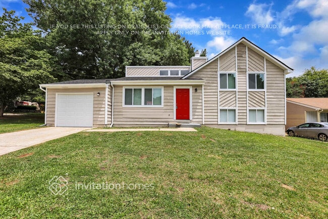 5230 Long Green Ln in Stone Mountain, GA - Building Photo - Building Photo