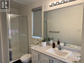 17 Prince William Blvd in Bowmanville, ON - Building Photo - Building Photo