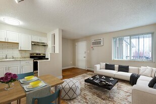 60 South in Denver, CO - Building Photo