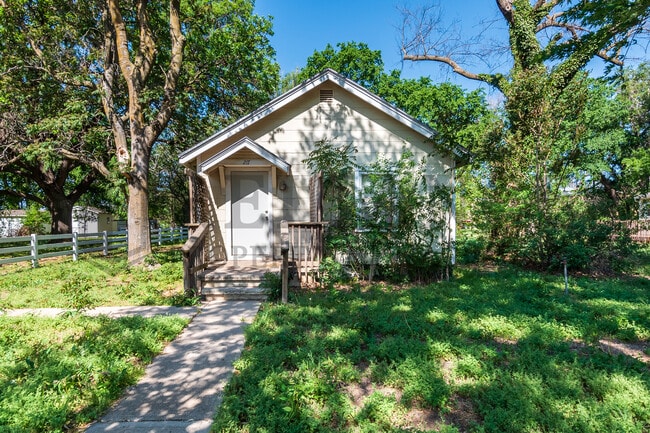 property at 217 S Kansas St