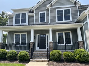 3242 Barkham Dr in Midlothian, VA - Building Photo - Building Photo
