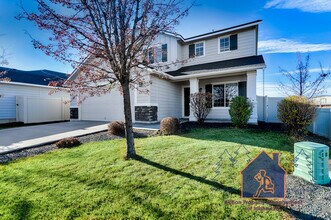 3181 Saratov Ave in Kuna, ID - Building Photo - Building Photo