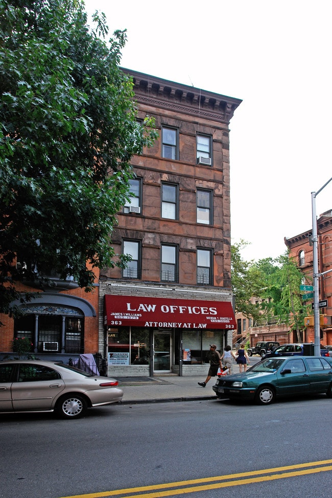 363 6th Ave in Brooklyn, NY - Building Photo - Building Photo